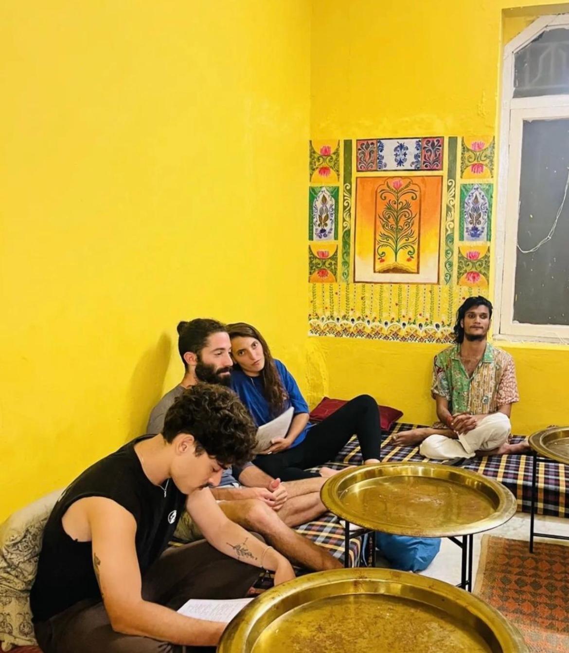 Art Bliss Hostel Rishīkesh Buitenkant foto