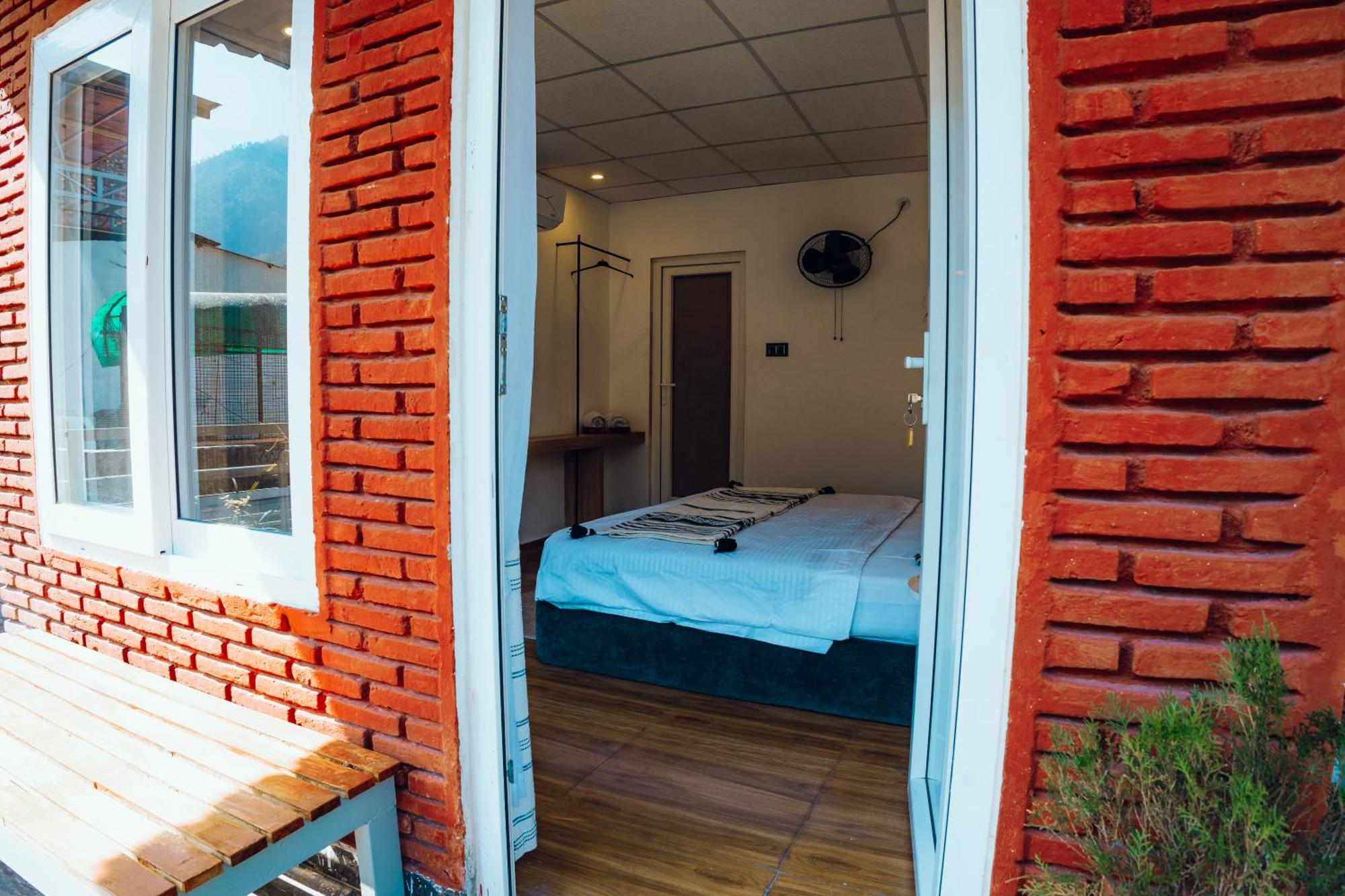 Art Bliss Hostel Rishīkesh Buitenkant foto
