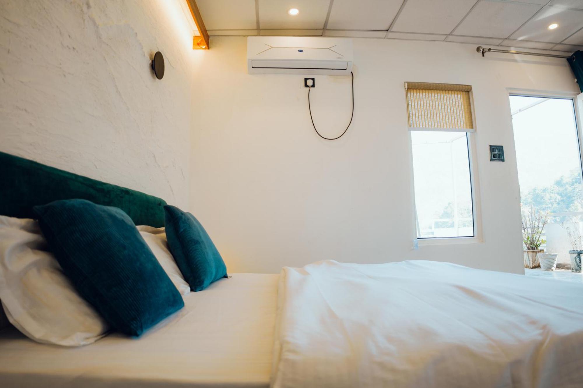 Art Bliss Hostel Rishīkesh Buitenkant foto